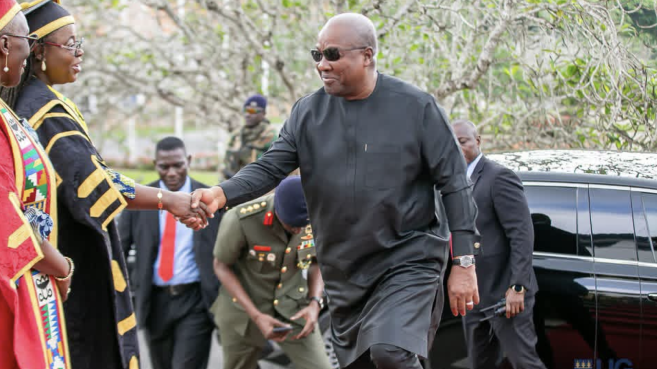 Mahama assures transfer of UGMC to University of Ghana