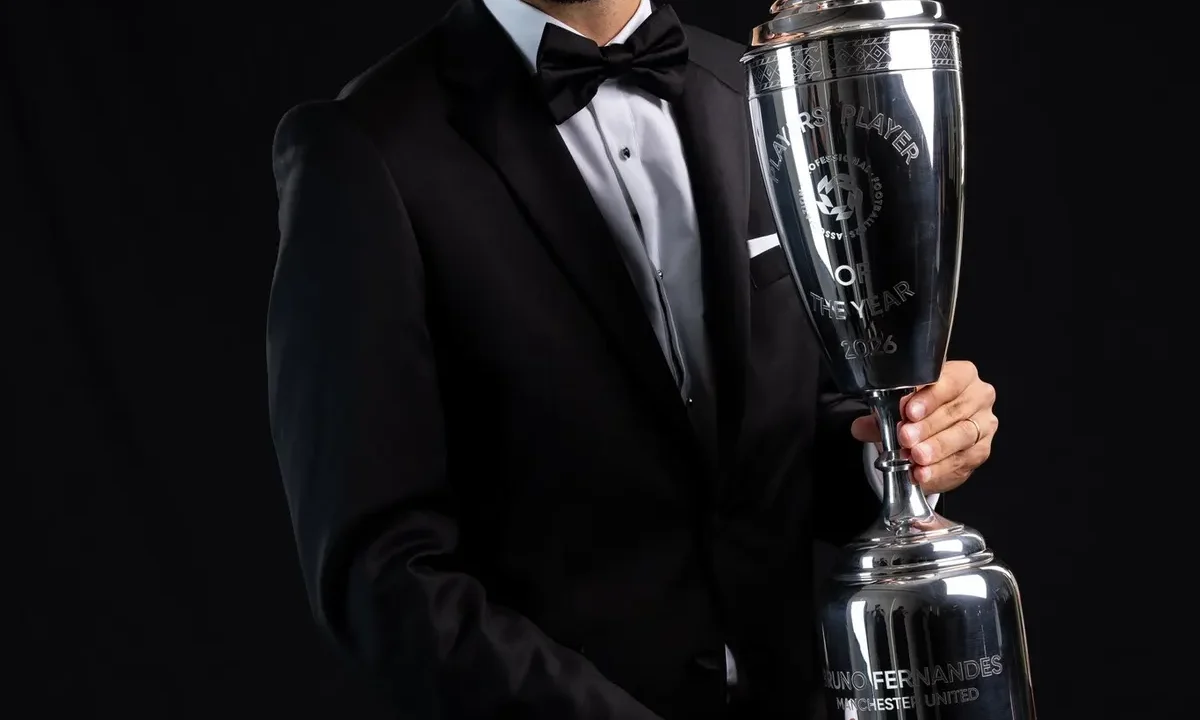 Bruno Fernandes named PFA men's player of the year