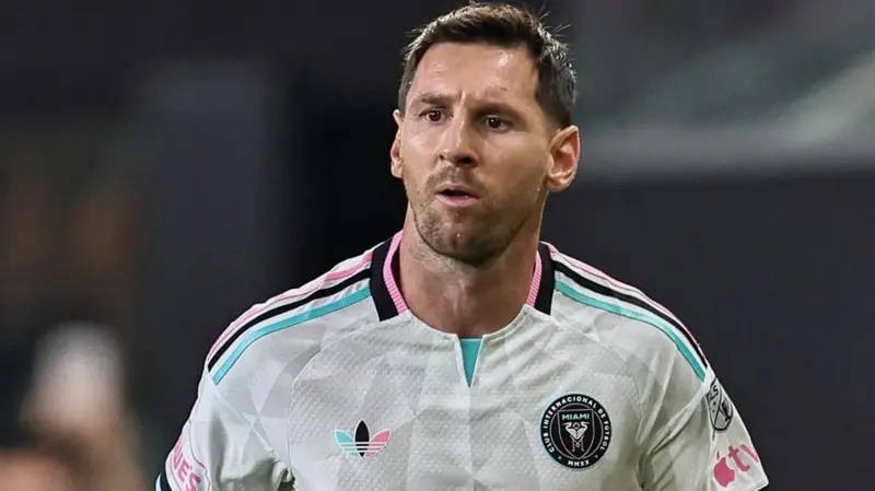 Casemiro scores own goal as Messi returns for Inter Miami