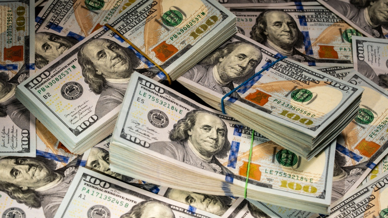 BoG sells over $8bn through FX Programme as cedi faces fresh pressure