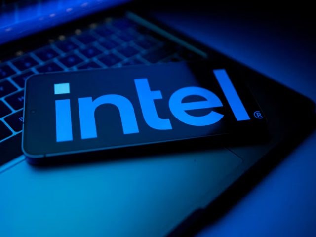 Intel plans $15 billion share sale as turnaround rally lifts stock