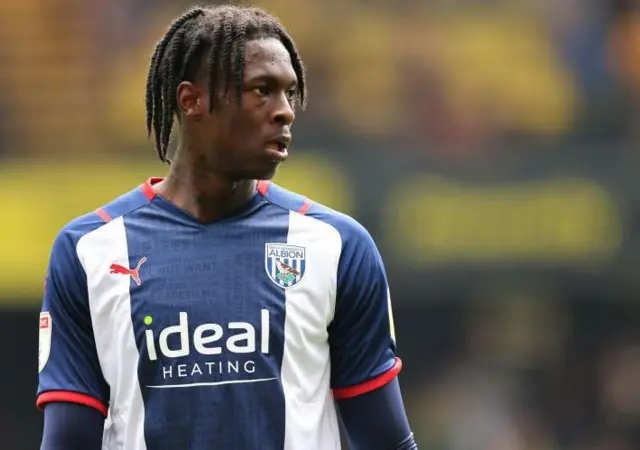 Ex-West Brom midfielder Castro, 25, dies during friendly