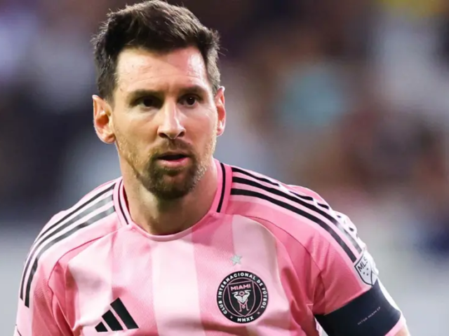Messi misses Miami defeat after death of father