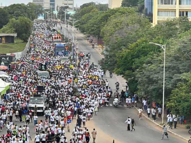 Massive crowd turns out for Brock Royal Family’s Osu Duku Walk
