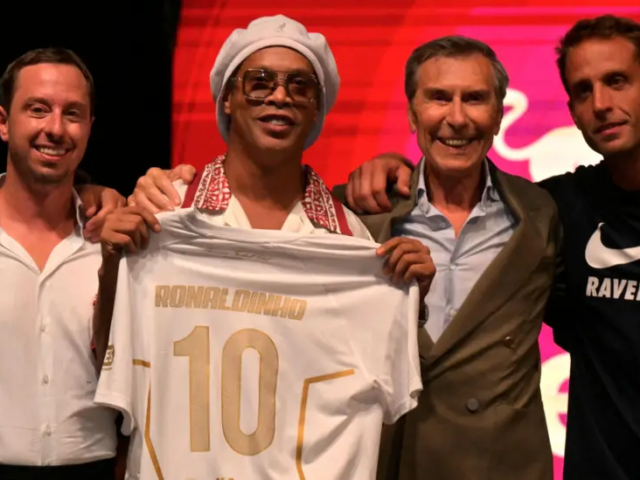 Ronaldinho seeks 300th goal with comeback aged 46