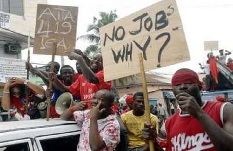 Global youth unemployment rises amid sluggish job creation and looming AI risk, UN labour agency says