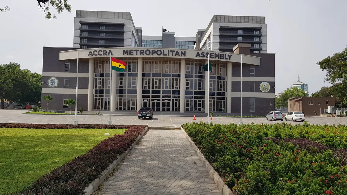 AMA reminds drivers of yellow-plated vehicles to obtain commercial driver's licences from Assembly