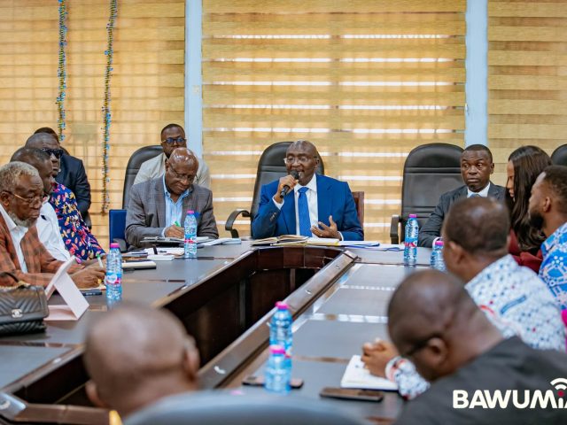 Bawumia engages Ghana Medical Association on health workforce and licensing concerns