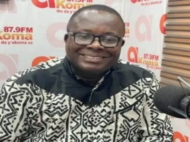 NPP should make flagbearer leader of the party – Political Analyst