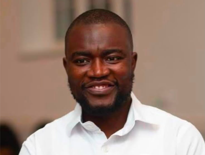 NPP UK Head of Comms questions Customs ' two-phone limit policy