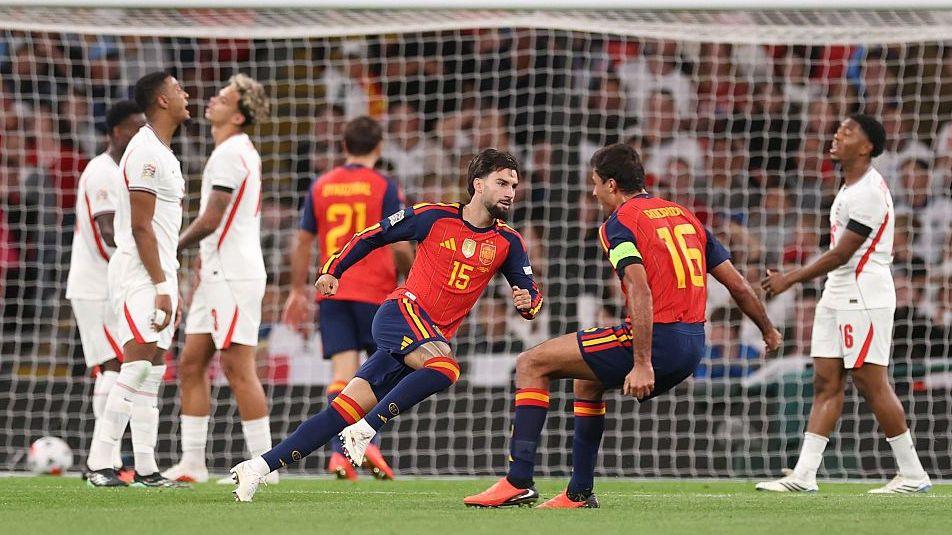 Spain beat England in thriller after Kane penalty miss