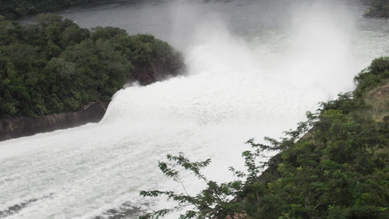 The Akosombo Dam spilling water