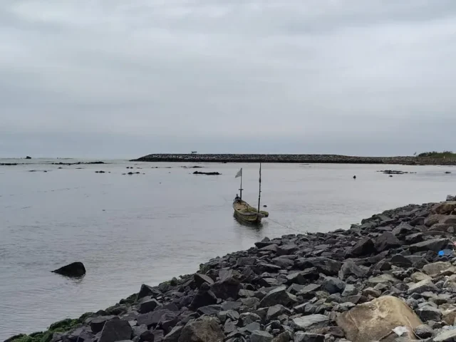 Fishers at Dixcove demand breakwater reconstruction after deadly sea currents claim lives and livelihoods