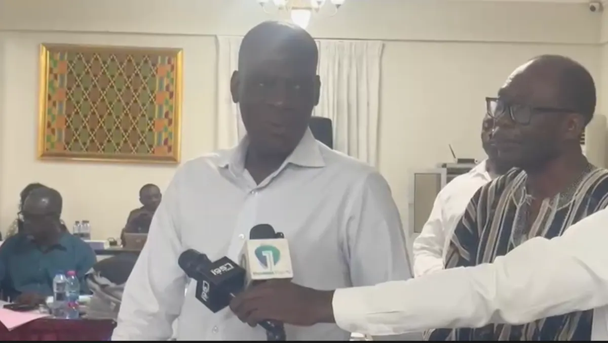 Education Minister urges speed as gov't validates striking teachers' data for payment