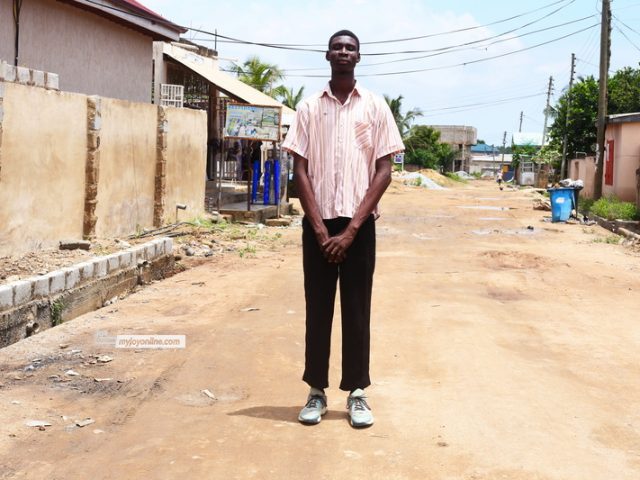 The 7-foot giant of Ngleshie Amanfro: Seven-foot Ghanaian Ephraim Saawa dreams of joining the national basketball team