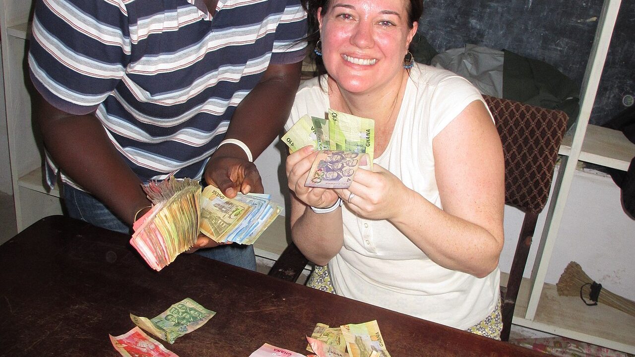 Ghanaian cedi banknotes
