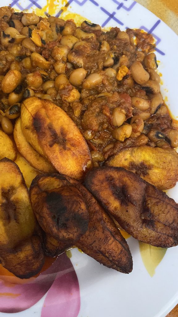 Fried ripe plantain with beans stew